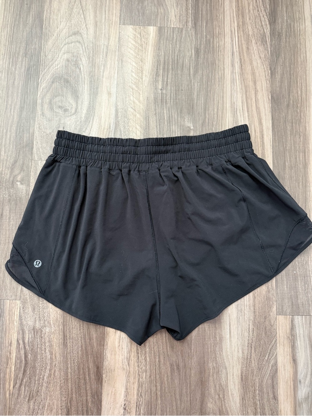 Lululemon High Rise Black Hotty Hot Shorts 2.5” Size 10